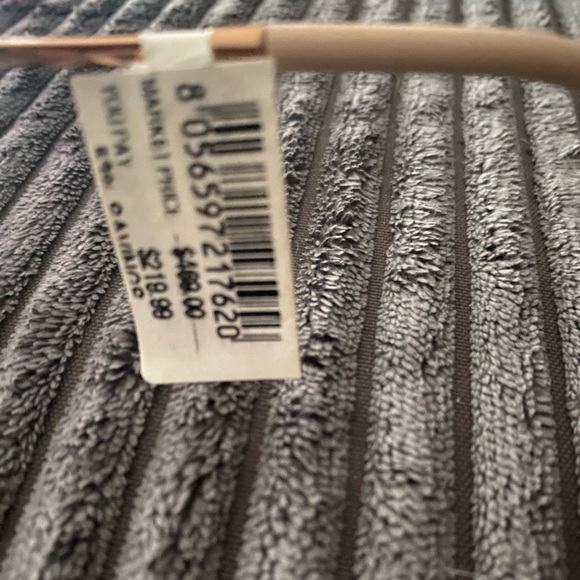 Sunglasses - Picture 6 of 6